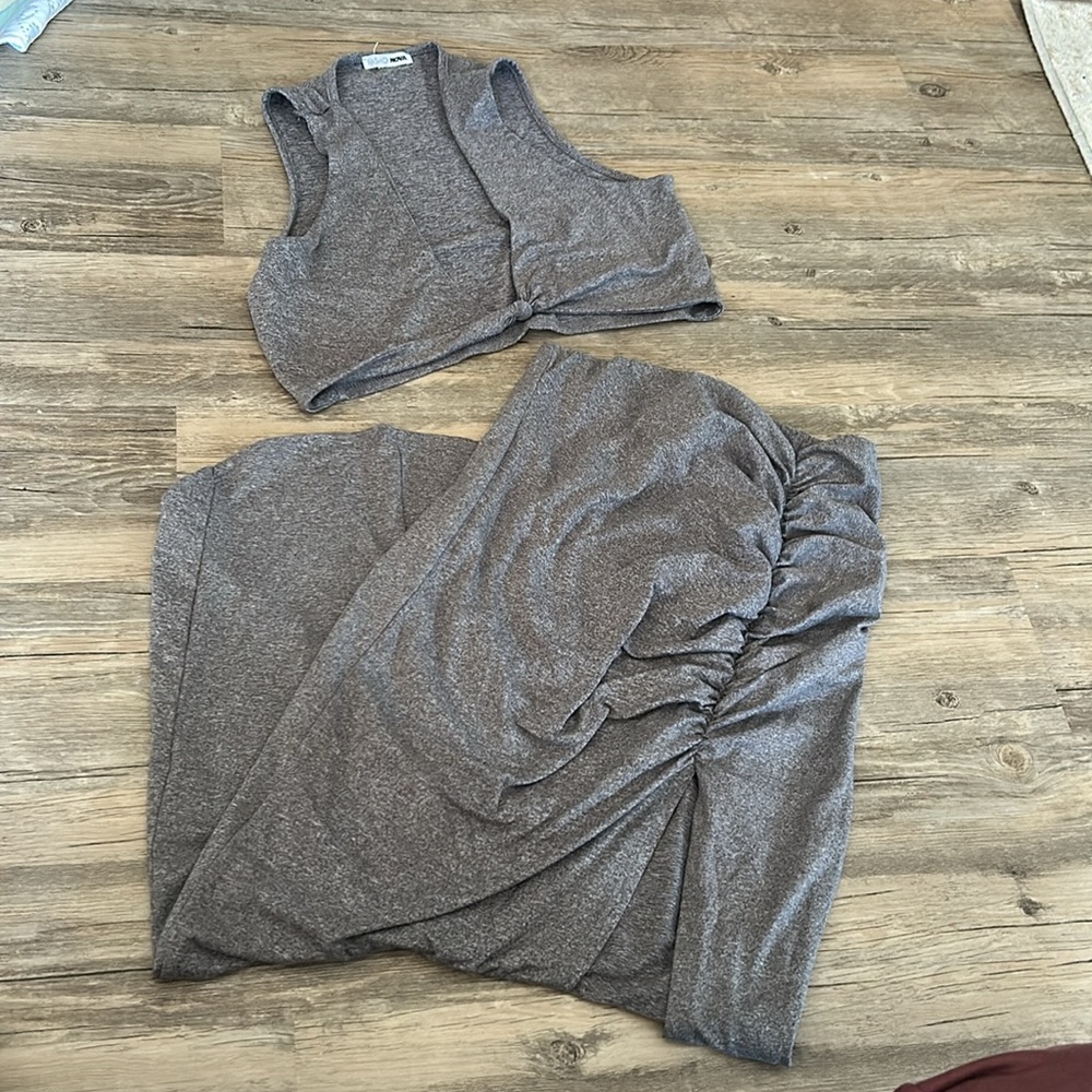 Fashion Nova two piece skirt and crop top set